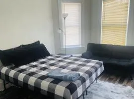Lovely stay close to the redline and Boston Downtown