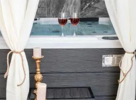 Kleopatra Deluxe Apt with priavte Jacuzzi