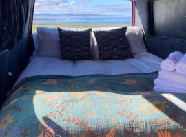 Glór na d'Tonnta Glamping Campervan, luxusní stan v destinaci Easkey