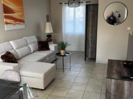 Villa en Provence 3 T3 jardin clos, hotel v destinaci Gréoux-les-Bains