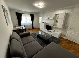 Modern by D