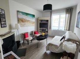 Appartement Quai Ouest, vue entr&eacute;e port, Stationnement gratuit, Lits faits pour votre arriv&eacute;e, serviettes de toilettes fournies