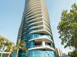 Nile Suites Plaza Apartments, hotel in Caïro