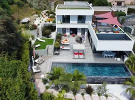 Villa Dezem-Infinity pool-Near Cannes-Panorama-AC