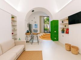 YourHome - La Casa Nuova Luxury Room & Apartment, hotel in Meta