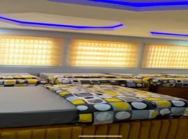 Male only cheap shared bedspace, hostel v destinaci Ikeja