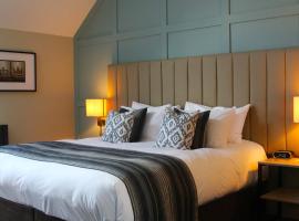 Coach & Horses Dersingham, hotel con estacionamiento en Dersingham