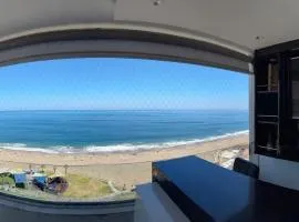 Frente a la playa