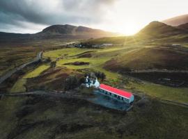 Skye Stays, Cottage in Staffin