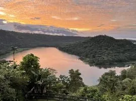 Volcan Hule Lodging