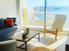 Duplex 2 bedrooms, harbor and sea view, center, wifi
