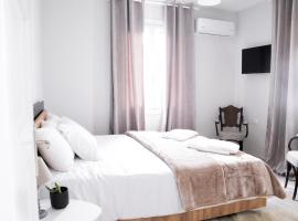 Orsiida deluxe garden house & superior garden apartment Agria, hotel v destinaci Agria