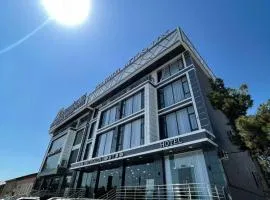 Era Hotel