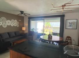 Casa SaJo, an unbeatable location, hotel v destinaci Bacalar