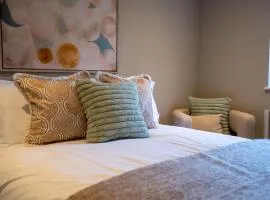 Church Road Retreats - Driftwood