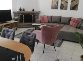 Family Spacious Apartment Veria