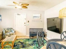 Blue Wave Retreat in Heart of Myrtle Beach