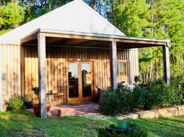 Charming Studio in Somersby, pet-friendly hotel sa Somersby