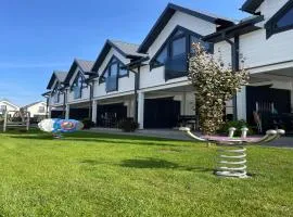 Comfortable holiday homes close to the beach