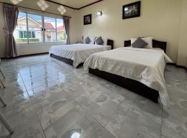 Aivarata Resort, guest house in Ban Phra Trong