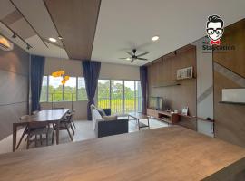 Staycation Homestay 65 Liberty Grove Near Airport, hotel in Kuching