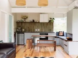 Wainui Stream Cottage