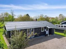 Cottage In Scenic Natural Surroundings