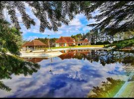 Domaine idyllique Phamily House, ξενοδοχείο σε Senonches