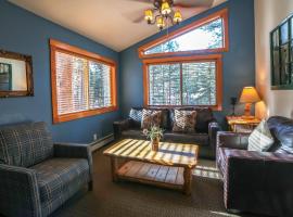 Timber Creek Chalets- 8 chalet, hotel in Estes Park