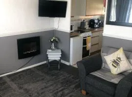 2 Bedroom Chalet Close to Beach