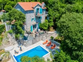 Villa Toscana with a pool