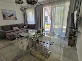 Maxim Apartment Pobierowo、ポビエロボのホテル
