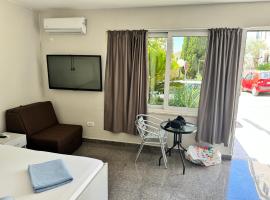 Apartment Petar, hotel in Petrovac na Moru