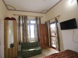 Saket homestay