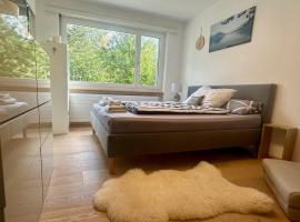 Apartment Blick Lischana- ein Traum mit Bergpanorama, Sauna, Hottub, hotel v destinaci Scuol