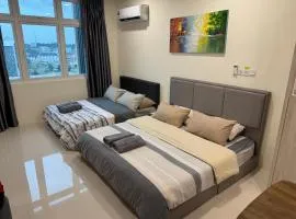4 Pax - Scenic Riverfront Studio B, Kuching City