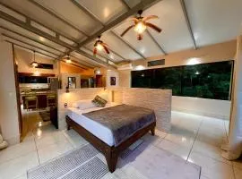 Zen Zaru Free MA Park Tour & Breakfast