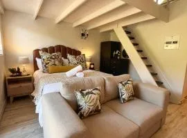 The Willow Suite - Larola 35