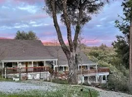 Sierra Mountain Lodge - Vacation Rentals - Yosemite