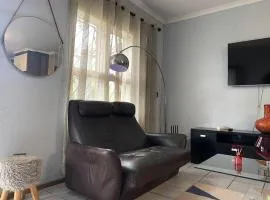 Cozy two bedroom apartment with Study