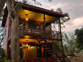 Jungle flare, pet-friendly hotel in Hampāpura