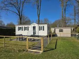 "Tiny House" nr 24 op 5 Sterne Camping de Pallegarste Mariënberg