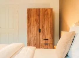 Komfortable Ferienwohnung mit Aufzug, zwei Balkonen & ideal für bis zu 6 Gäste