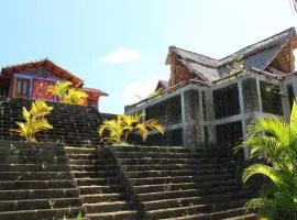 Casa Maya Lodge