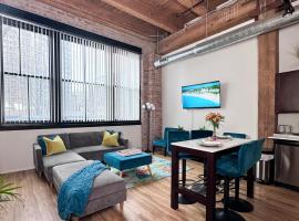 Lux&eacute;ry Stay Chicago - Themed Units! Close to Downtown, McCormick Place & Wintrust Arena
