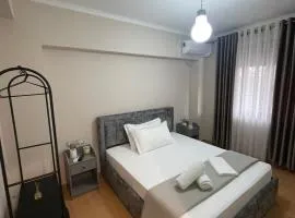 DownTown Stay Apartment