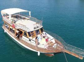 Apollon boat tour, barco en Side