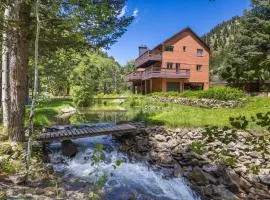Boulder Luxury Getaway 7 acres River & Pond