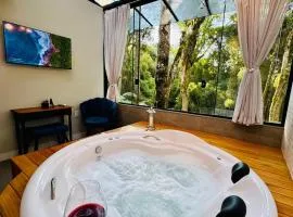 Loft com Hidromassagem e Piscina Privativa