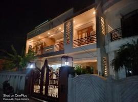 Saraswati homestay, hotel in Ayodhya